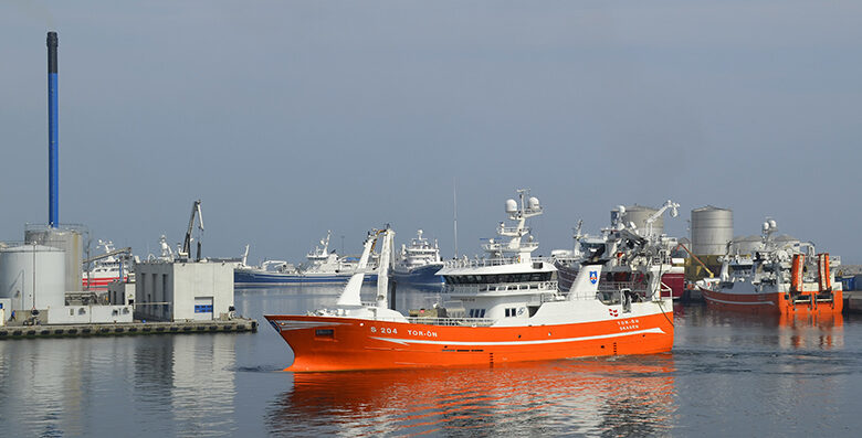 Skagens Hamn. S04 Tor-ön och GG 207 Torland