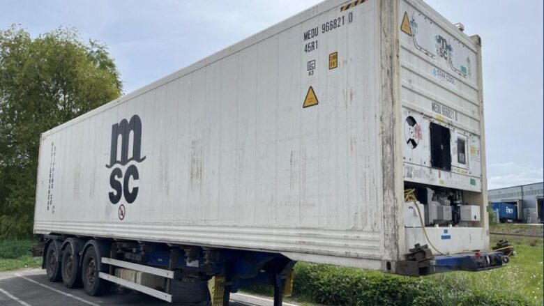 Container på trailer.